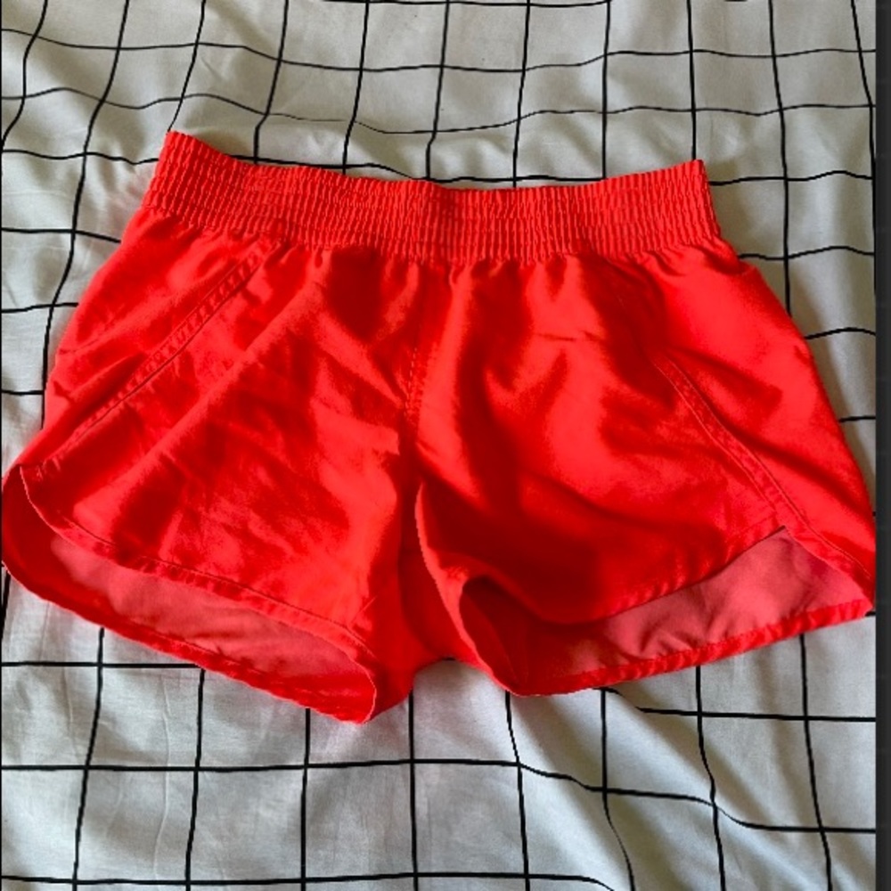 OP orange bacini with matching shorts size 14-16 girls